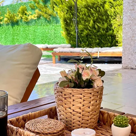 Sea Front Private With Salt Pool Cesme