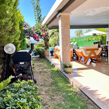 Sea Front Private With Salt Pool Villa Cesme